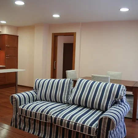 Apartaments Lagranja * Таррега